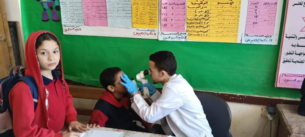 مبادرة "من أجل قلوب أطفالنا": الكشف الطبي على 155 حالة فى قابلة جامعة بنها بمدرسة الحرية بكفر شكر