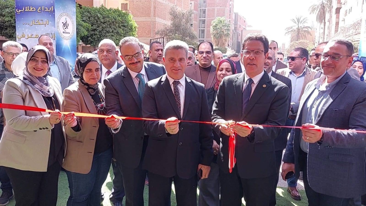 "الجيزاوي " يفتتح معرض" صنع في جامعة بنها" ويشيد بجودة المنتجات والمعروضات